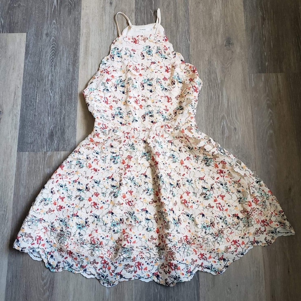 Tularosa Cyrus Dress - Picture 2 of 16